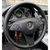 Dikişli Direksiyon Kılıfı Minikare Karbon Deri Siyah Dikiş Mercedes C180 Fotodaki Direksiyon
