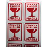 Dikkat Kırılır Fragile Yazılı Yapışkanlı Folyo 10X12 cm 50 Adet - 10X11 - Kırmızı