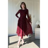 Dilay Gökoğlu Butik Kadife Çiçek İşlemeli Asimetrik Midi Bordo Elbise