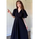 Dilay Gökoğlu Butik Siyah Kruvaze Yaka Kolları Volanlı Midi Elbise