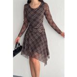 Dip Moda kadın mini boy desenli asimetrik tül elbise DPK4162