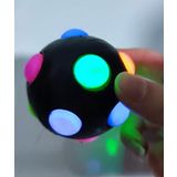 Disko Işıklı Kedi Oyun Topu Büyükler+Küçüklere Zıpzıp Disco Işık Show 15 Led 6cm Kaucuk Eğlence Topu