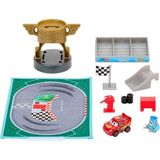 Disney HHW69-HJC47 Pixar Cars Taşınabilir Oyun Seti