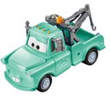 Disney ve Pixar Cars GNY96 Mater Renk Değiştiren Araba Serisi