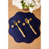 Diva Home 6 Kişilik Deri Nakışlı Amerikan Servis 35 x 35cm & 6 Adet Bardak Altlığı Hediyeli