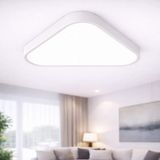 Dizano Modern Üçgen LED Aydınlatma 40CM 4000K, Avize ve Sıva Üstü, Ofis, Mutfak, Salon Aydınlatması - Beyaz