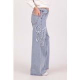 DMB BOYS & GIRLS Kurdele Fiyonk Nakışlı Yumuşak Dokulu Wide Leg Bol Paça Jean Kız Çocuk Kot Pantolon