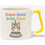 Doğum Günü Isme Özel Kişiselleştirilebilir Hediyelik Baskılı Sarı Kulplu Modern Seramik Kupa