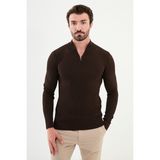 Dokulu Kahverengi Slim Fit Fermuarlı Yarım Balıkçı Yaka Erkek Triko Kazak