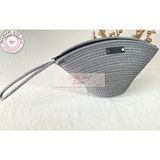 Double Knot Design Bailey Tress V Clutch El Çantası Makyaj Çantası Abiye Çanta Portföy Çanta Hediyelik - Parlak Gri