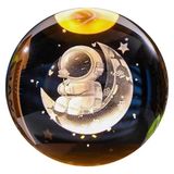 DS LLC Dekoratif Ay Üstünde Astronot Tasarımlı Plastik Altlıklı Cam Küre - 1 - Renkli
