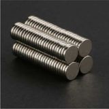 Dünya Magnet 50 Adet Çap 6mm x Kalınlık 1mm Yuvarlak Süper Güçlü Neodyum Mıknatıs - Gümüş