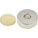 Dünya Magnet Mıknatıs, Çap 30Mm X Del.Çapı 9Mm X Kalınlık 10Mm Güçlü Delikli Neodyum Mıknatıs