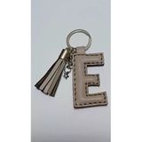 Durush Collection Gerçek Deri Bej Rengi "E" Harfi Anahtarlık