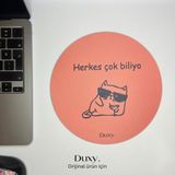 Duxy Espirili Kedi Kauçuk Mouse Pad, 19 Cm, Kaymaz Taban, Ev Ofis Oyun Için Rahat ve Yumuşak Mousepad - Kırmızı