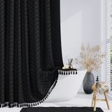 Dynamene Boho Çiftlik Evi Duş Perdesi, Siyah Kumaş Tepeli Chevron Çizgili Dokulu Püsküllü Banyo için Duş Perdeleri, Su İtici, Minimalist Fırfırlı Kumaş Kancalı Duş Perdesi Seti, 72x72
