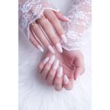 Easy Beauty 24 Adet Kırık Beyaz Badem Takma Tırnak Seti Orta Uzunlukta 908
