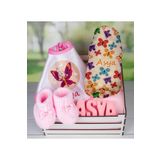 eJOYA Ahşap Sandıkta Kişiye Özel Önlük Battaniye Taş İsimlik Ve Patik Bebek Hediye Seti 109751
