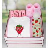 Ejoya Ahşap Sandıkta Kişiye Özel Zıbın Biberon Taş Isimlik ve Patik Bebek Hediye Seti 109513