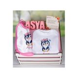 Ejoya Ahşap Sandıkta Kişiye Özel Zıbın Önlük ve Taş Isimlik Bebek Hediye Seti 109458