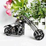 El Yapımı Metal Motorsiklet Modeli – Özel Tasarım Retro Dekoratif Motor Biblo, Klasik Vintage Sanatsal Masaüstü Aksesuar, Koleksiyonluk ve Hediyelik Şık Hediyelik Metal Motor