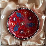 El Yapımı Seramik Kül Tablası Kırmızı Çini Desenli 8,5x3,5 cm | Dantel Tekniği, Kütahya Üretimi, Sırlı Seramik, Klasik Çini Motifi, Dekoratif Obje