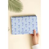 Eldesen Tasarım A5 Defter Haftalık Planlayıcı 1 Yıllık Mavi Fiyonk Esnek Karton Kapaklı Orta Boy