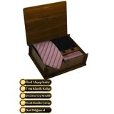 Elegante Cravatte Ahşap Kutulu Çizgili Desen Kravat - Cep Mendili - Kol Düğmesi - Çorap Seti