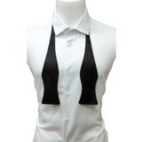 Elegante Cravatte Siyah Renk Saten Kumaş Açık Fransız Papyon