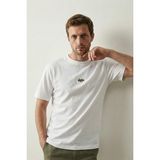 Elemge %100 Pamuk Compact Penye Süprem Beyaz Koala Nakışlı Trend Fit Erkek Tok Kumaş T-Shirt Rahat Kesim - 2XL