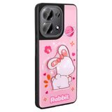 Elfia Xiaomi Redmi Note 13 Pro 4G ile Uyumlu Kamera Lens Korumalı Parlak Kabartma Desen Figürlü Silikon Kılıf, Amas Pembe