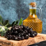 Elif Candar Kuru Sele Zeytin 1 kg