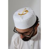 Elif Vav Nakışlı Kalıp Namaz Takkesi - Beyaz Beyaz