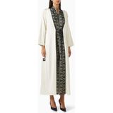 Elna Line Şıklığı Yansıtan Kristal Aksesuarlarla Zenginleştirilmiş Kapüşonlu Abaya - Bej - 57
