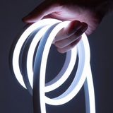 Ema Dükkan 12V 5 Metre Beyaz Neon Led Şerit Işık Esnek Silikonlu Su Geçirmez Dekoratif Aydınlatma