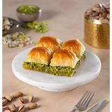Emmoğlu Baklava Özel Kare Fıstıklı Baklava - 500 gr