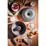 Empressco 24 cm Hardstone Kek Kalıbı, Döküm Gri, Dayanıklı ve Şık Tasarım - Seçenek 1 - (ClearEyelets)Black-RadiantOrchid