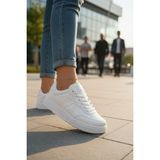 Enoch Kadın Spor Ayakkabı Delikli Detaylı ve Hafif Comfort Düz Tabanlı Günlük Sneaker - Beyaz