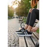 Enoch Kadın Spor Ayakkabı Kontrast Bant Detaylı ve Perfore Burunlu Düz Tabanlı Günlük Casual Sneaker - Siyah - Beyaz