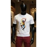 Erkek Beyaz Relaxed Fit %100 Pamuk Tişört – Canlı Drip & Suluboya Dansçı Baskılı