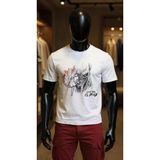 Erkek Beyaz Relaxed Fit %100 Pamuk Tişört – İskelet & Saat Büyük Ön Baskılı