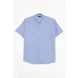Erkek Regular Fit Klasik Kesim Oversize %100 Pamuk Keten Doku Tek Cepli Çizgili Kısa Kollu Mavi Gömlek