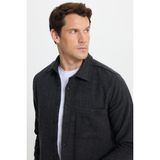 Erkek Slim Fit Dar Kesim Armürlü Oduncu Cepli Spor Yaka Siyah Gömlek
