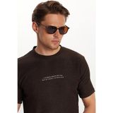 Erkek Slim Fit Dar Kesim Pamuklu Ribanalı Baskılı Kahverengi Bisiklet Yaka Tişört