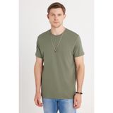 Erkek Slim Fit Dar Kesim Pamuklu Yumuşak Doku Likralı Esnek Kumaş Basic Yeşil Bisiklet Yaka Tişört