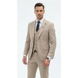 Erkek Slim Fit Takım Elbise – Düz Dokulu Kırışmaya Dayanıklı Likralı Polyviskon Kumaş, Sivri Yaka, Tek Düğmeli, Çift Yırtmaçlı