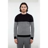 Ersefa Erkek Bisiklet Yaka Çizgili Triko Kazak Slim Fit Kesimiyle Günlük Stilinize Şıklık Katıyor - Siyah
