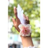 Erseyy Bride to be Nedime Gelin Bilekliği Tüy ve İnci Boncuk Detaylı Somon Renkli Bekarlığa Veda Partisi Bilekliği 10 Adet