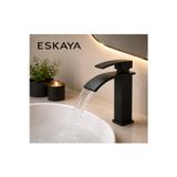 Eshome Siyah Şelale Tip Lavabo Bataryası Kare Kısa Pirinç Gövde Tek Kollu Modern Banyo Musluğu