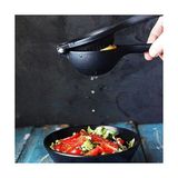 Esmo Home Büyük Boy Döküm Limon Sıkacağı – 24 Cm, Dayanıklı Metal, Ergonomik Sap, Tüm Narenciyeler Için, Kolay Temizlik, Şık Siyah Tasarım - 1BW-Beyaz